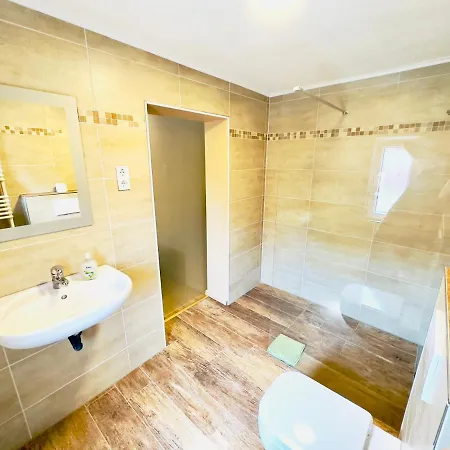 Europa Zum Grünen Baum Pensión