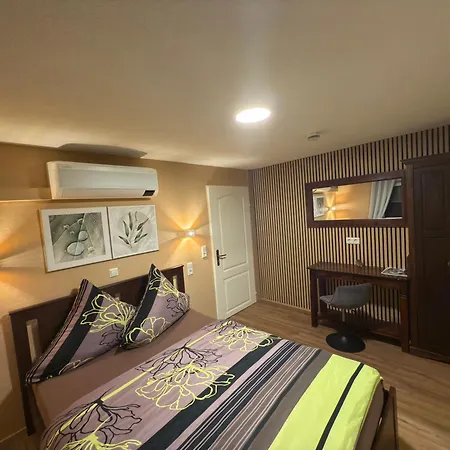 Europa Zum Gruenen Baum