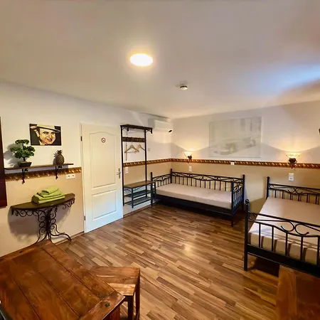 Vendégház Europa Zum Gruenen Baum 3*