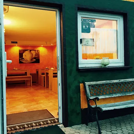 Europa Zum Gruenen Baum