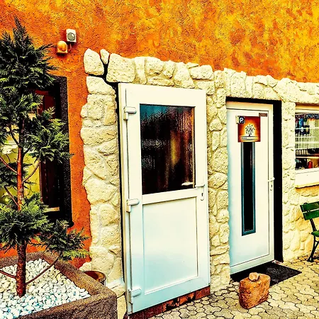 Europa Zum Gruenen Baum