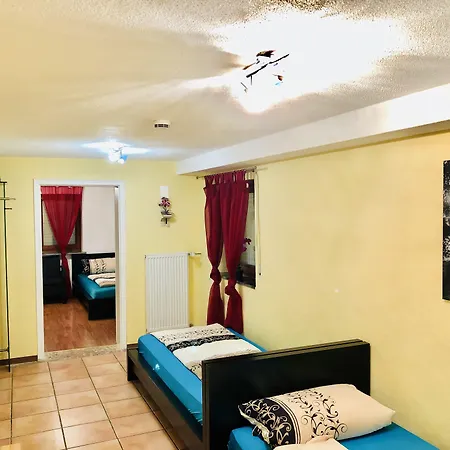 Europa Zum Gruenen Baum Vendégház 3*