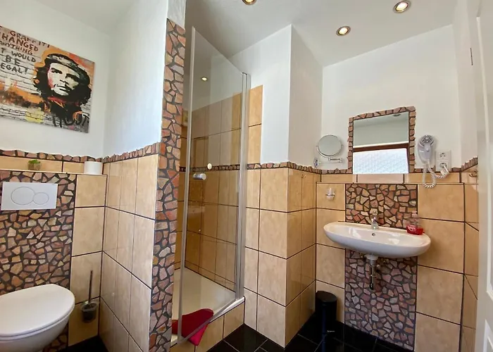 Europa Zum Gruenen Baum