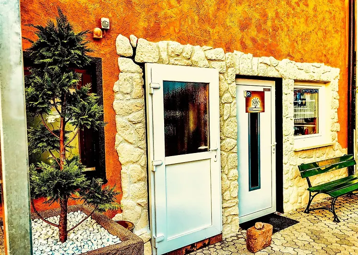 Europa Zum Gruenen Baum