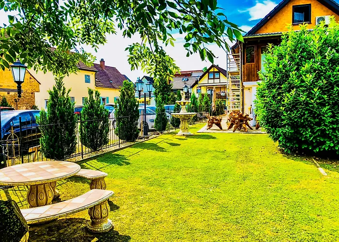 Europa Zum Gruenen Baum Gæstehus Rust