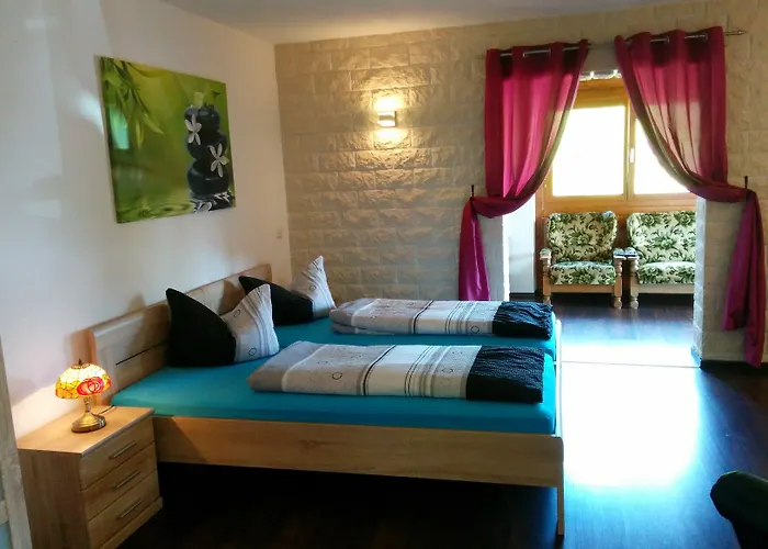 Europa Zum Gruenen Baum Rust