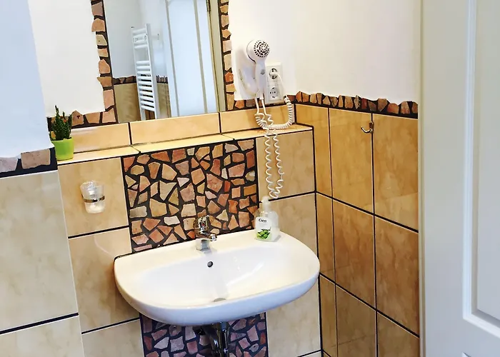 Europa Zum Gruenen Baum 3*