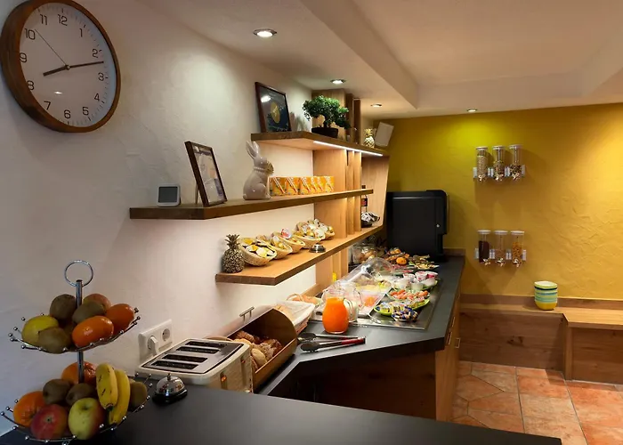 Europa Zum Gruenen Baum Gæstehus 3*