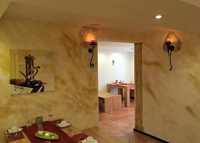 Europa Zum Gruenen Baum Rust